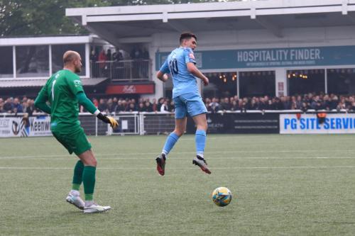 IMG 3299-Mitchell-Beeney-avoids-Marcus-Wyllies-attempted-charge-down-by-playing-the-ball-along-the-ground.-Im-fairly-sure-he-meant-it