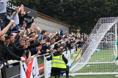 IMG 3327-Celebrations-for-the-final-goal