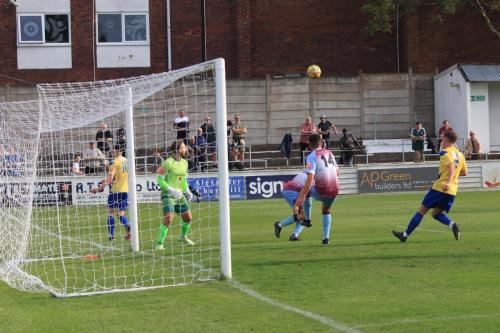 IMG 2160-Eoin-Casey-clears-after-a-shot-from-Marcus-Wyllie-L