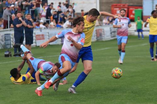 IMG 2285-George-Sykes-R-challenges-Lewis-Rolfe-while-Steve-Brown-and-Reece-Beckles-Richards-tangle-behind-the-play