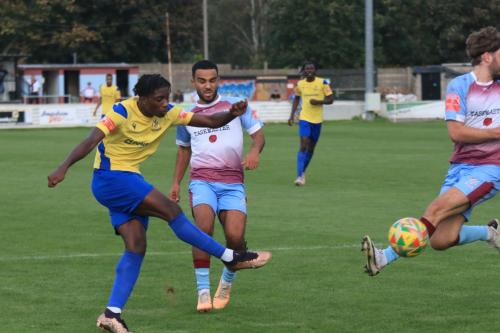 IMG 2367-Obi-Onyeagwara-shoots