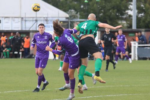 IMG 2491-Cray-Valleys-Arthur-Lee-wins-a-challenge-against-Sam-Youngs