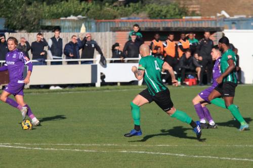 IMG 2573-Marcus-Wyllie-plays-a-pass-to-Sam-Youngs-L