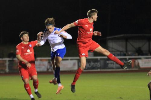 IMG 7799-Tommy-Davis-R-heads-clear-from-Sam-Youngs