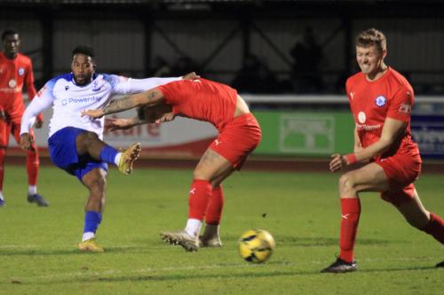 IMG 7879-Reece-Beckles-Richards-holds-off-Ryan-Henshaw-while-getting-his-shot-away