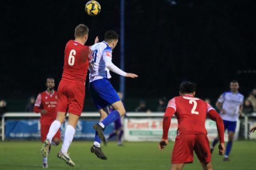 IMG 7739-Ryan-Scott-L-heads-clear-from-Marcus-Wyllie