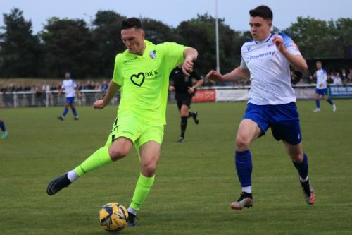 IMG 2662-Billy-Cracknell-L-clears-from-Marcus-Wyllie