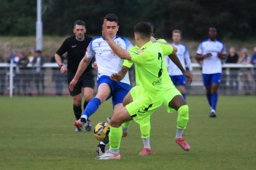 IMG 2691-Wingates-Alex-Solomon-challenges-Marcus-Wyllie