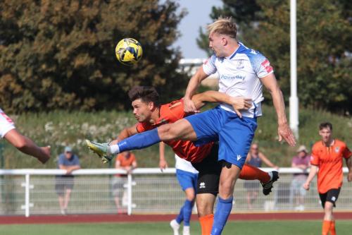 IMG 1005-Enfields-James-Richmond-challenges-Craig-Robson