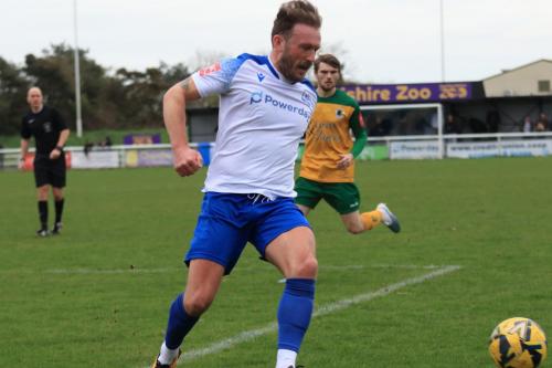 IMG 0011-Scott-Thomas-in-a-rare-foray-into-the-Horsham-penalty-area