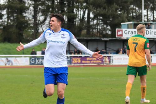 IMG 0012-Scorer-Marcus-Wyllie-celebrates-the-Enfield-equaliser