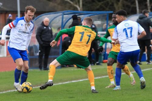 IMG 0221-Tom-Richards-challenges-Mickey-Parcell-L-watched-by-Daniel-Ajakaiye-and-Dylan-Adjei-Hersey-R