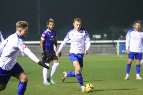 IMG 5603-Mickey-Parcell-runs-at-the-defence-as-Lewis-Taaffe-calls-for-a-pass