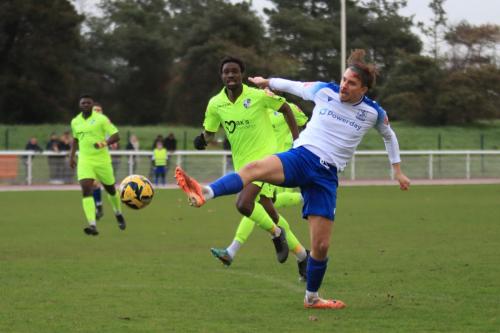 IMG 8904-Sam-Youngs-stretches-but-cant-quite-reach-the-ball