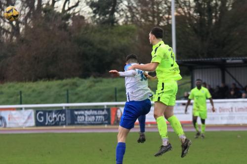 IMG 9193-Billy-Cracknell-R-heads-clear-from-Marcus-Wyllie