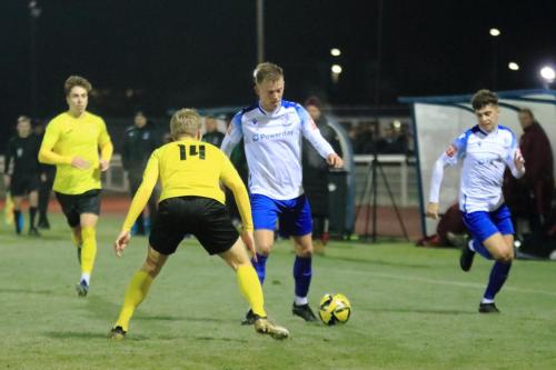 IMG 5076-Enfields-Joe-Payne-marked-by-Jakob-Skaaning-Jakobsen-passes-to-Ollie-Knight-