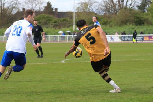 IMG 1099-Darion-Furlong-clears-from-Mickey-Parcell