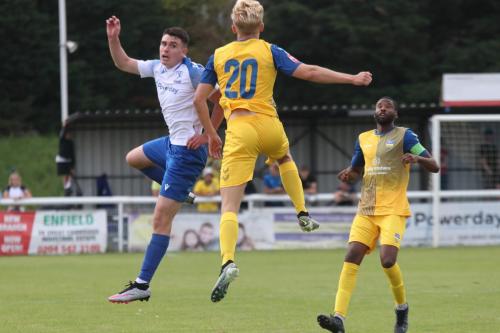 IMG 9983-Marcus-Wyllie-L-challenges-Zac-Littlejohn