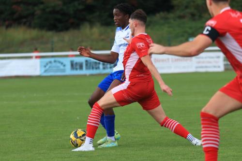 IMG 1535-Felixstowes-Joshua-Hitter-challenges-Josh-Keeya