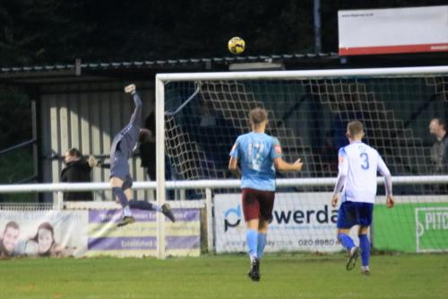 IMG 4212-Hastings-hit-the-bar-early-in-the-second-half.-Im-not-sure-whether-Rhys-Forster-got-a-touch