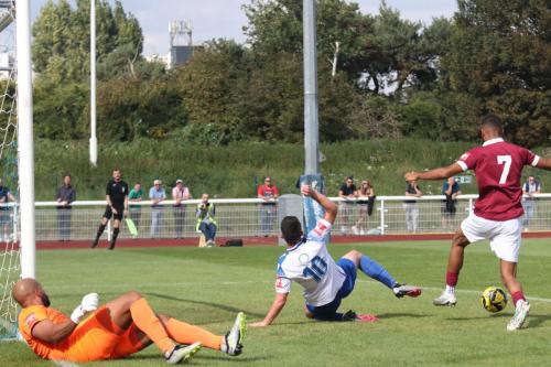 IMG 0603-The-rebound-from-James-Richmonds-header-against-the-bar-evades-Marcus-Wyllie-and-is-cleared-by-Cyrus-Babaie