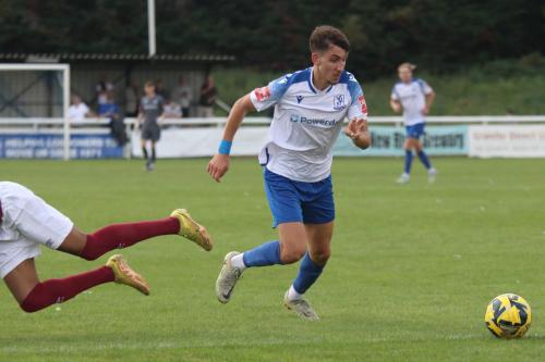 IMG 0750-Sami-Bessadi-breaks-clear-from-Samuel-Dowridge