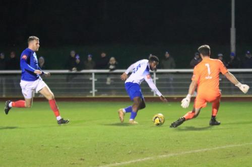 IMG 4582-Mitch-Walker-saves-from-Reece-Beckles-Richards