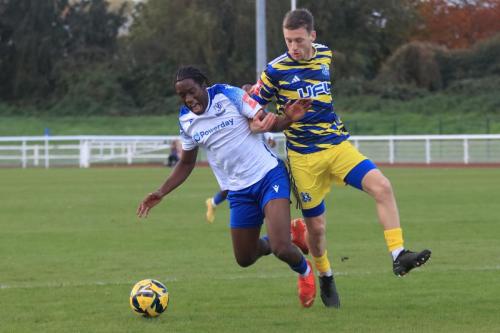 IMG 3117-Josh-Keeya-L-wins-a-penalty-for-a-challenge-by-Matthew-Wooldridge