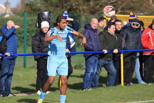 IMG 1508-Celyano-Filho-takes-a-throw-in.-Appeals-that-it-was-a-foul-throw-were-waved-away-but-it-looked-slightly-odd-at-the-time