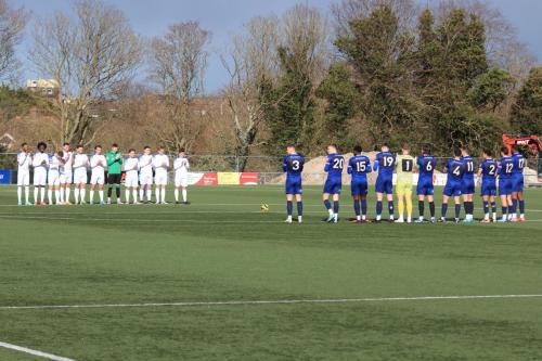 IMG 0561-A-minutes-applause-before-kick-off-in-memory-of-former-Margate-player-and-assistant-manager-Bob-Wickens