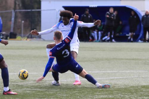 IMG 0632-Margates-Toby-Stevenson-challenges-Herson-Alves