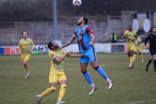 IMG 7493-Alex-Lafleur-heads-clear-from-Hisham-Kasimu