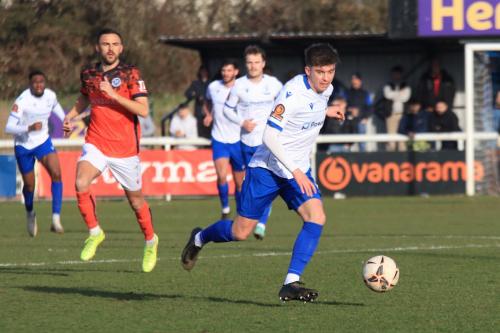 IMG 7979-Ollie-Knight-R-spins-away-from-Jimmy-Muitt