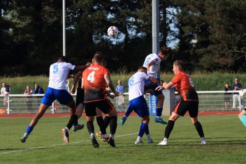 IMG 4094-Enfields-Joash-Nembhard-L-Lennon-Peake-and-Sam-Youngs-R-challenge-at-a-set-piece