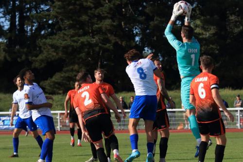 IMG 4115-Sports-keeper-Peter-Crook-collects-a-cross