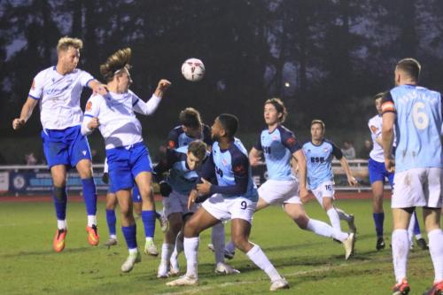 IMG 6801-Adam-Thompson-L-and-Sam-Youngs-attack-the-ball-at-a-corner