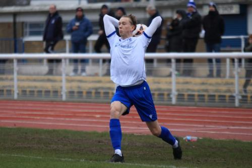 IMG 6948-Enfield-debutant-Charlie-Stallard-launches-a-long-throw