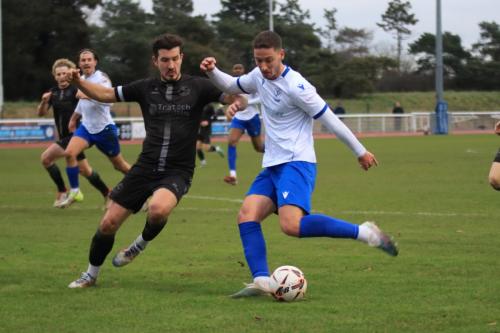 IMG 6977-Ollie-Robinson-L-times-his-challenge-perfectly-to-block-Jake-Hutchinsons-shot