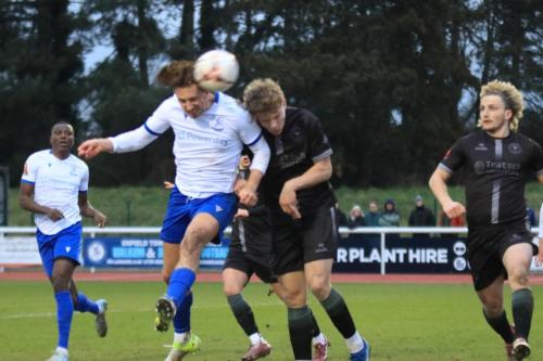 IMG 7023-Sam-Youngs-heads-wide-from-a-corner