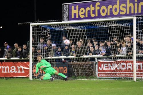 IMG 5662-Jake-Hutchinson-makes-it-4-3-to-Enfield