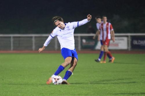 IMG 5877-Sam-Youngs-shoots-from-distance