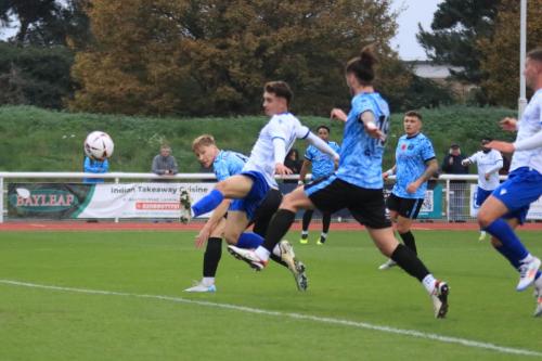 IMG 5144-Billy-Leonards-shot-produces-a-fine-save-from-Dan-Lincoln