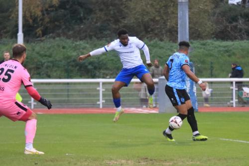 IMG 5228-Enfields-John-Oyenuga-cant-collect-cleanly-with-a-cross