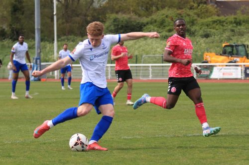 IMG 9470-Cian-Dillon-shoots-across-the-face-of-goal