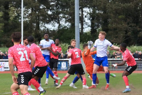 IMG 9571-St-Albans-keeper-Michael-Johnson-finds-himself-in-a-strange-position-but-gets-away-with-it