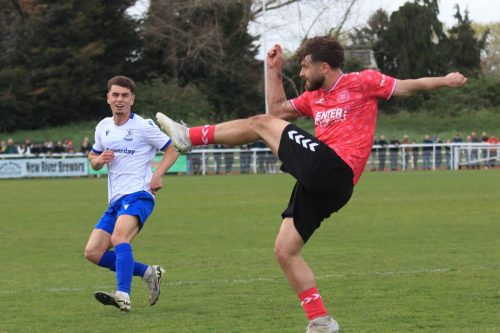 IMG 9602-Giorgio-Rasulo-clears-from-Billy-Leonard