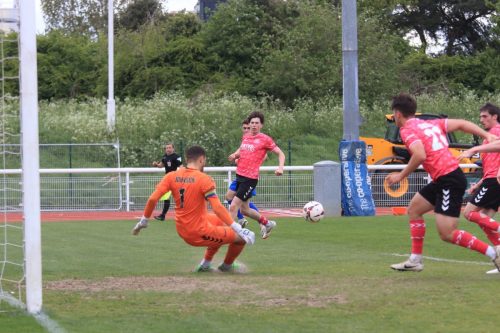 IMG 9628-Michael-Johnson-saves-from-I-think-Jack-Bates