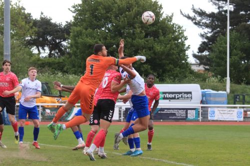 IMG 9677-Michael-Johnson-punches-clear-from-Henry-Hawkins