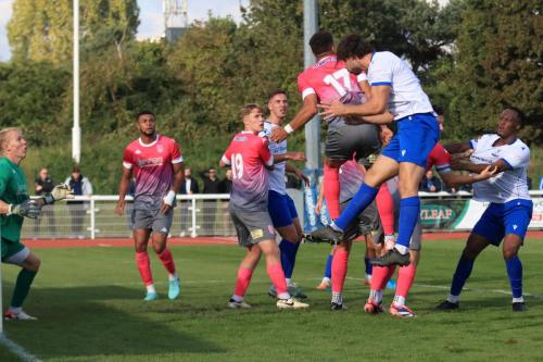 IMG 4382-Calvin-Brooks-17-heads-clear-from-Harry-Ottaway