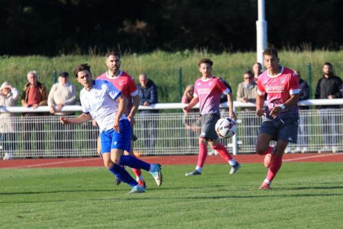 IMG 4500-Jack-Smith-L-shoots-but-straight-at-the-goalkeeper